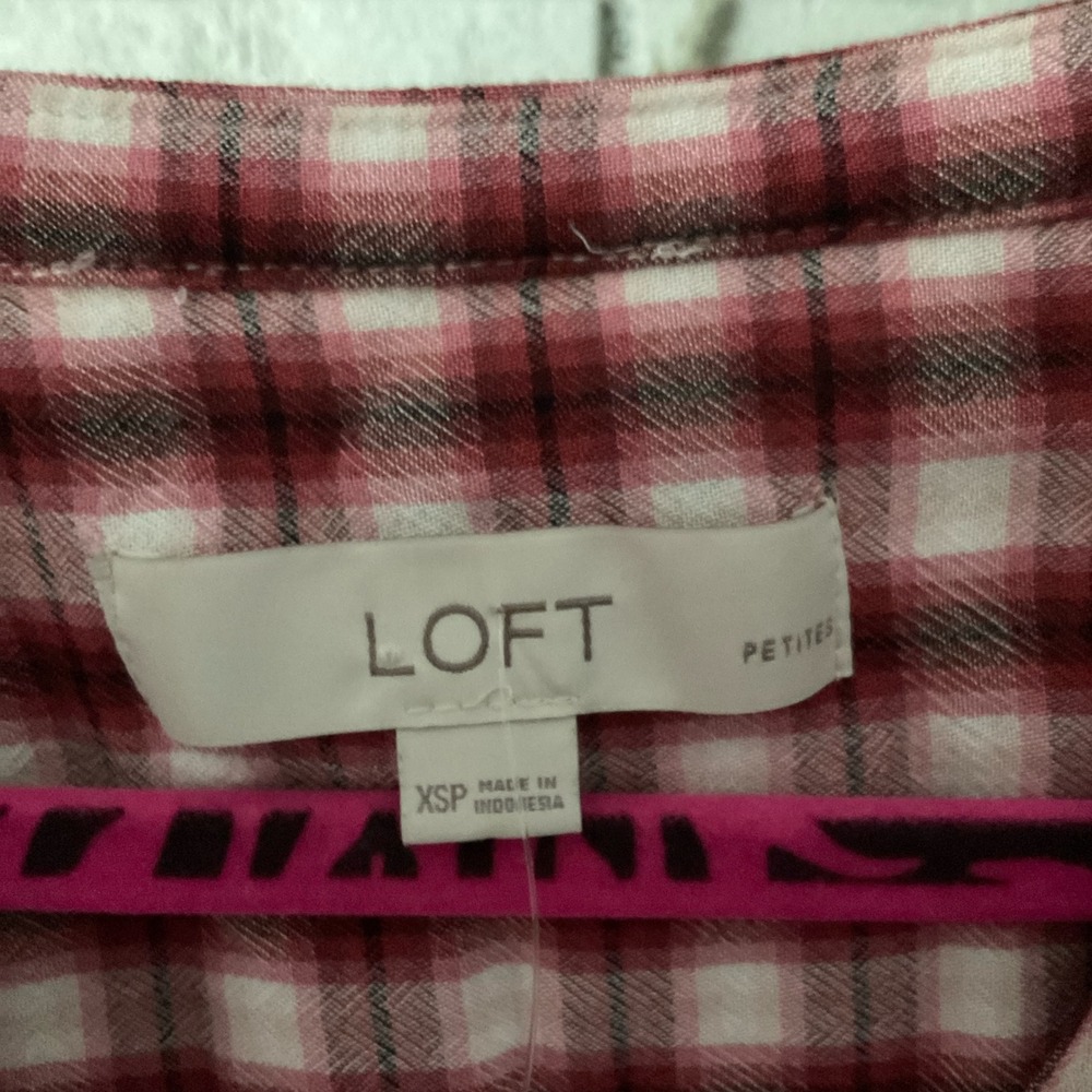 LOFT Petites Red White Plaid V-Neck Long Sleeve Blouse Top XSP - Picture 2 of 3